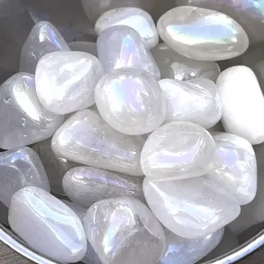 Pearl Aura Quartz (Perle Aura Kvarts) 3�4 cm � smuk regnbuekrystal til energi og aura