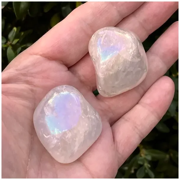 Pearl Aura Quartz (Perle Aura Kvarts) 34 cm  smuk regnbuekrystal til energi og aura