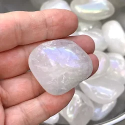 Pearl Aura Quartz (Perle Aura Kvarts) 3�4 cm � smuk regnbuekrystal til energi og aura