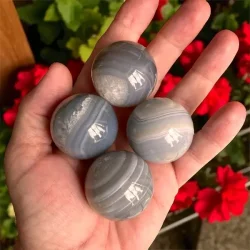 Poleret naturagat krystalkugler 3,5 cm med smukke bnd