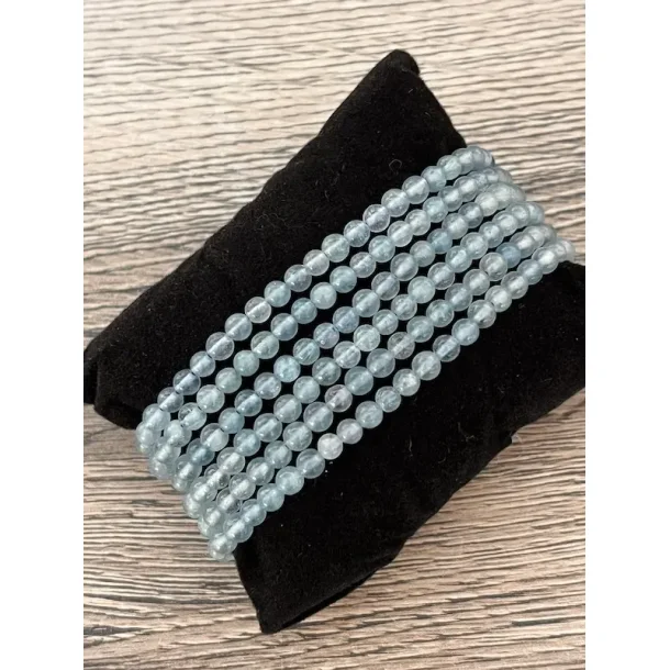 Elastisk akvamarin krystalarmbnd 4 mm  passer til hndled 16,5-18,5 cm