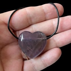 Ametyst hjerte vedh�ng U. sn�re, M�l 3 x 3 cm