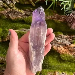Smuk r ametyst krystalspids 15,5 x 3,8 cm til energi, healing og dekoration