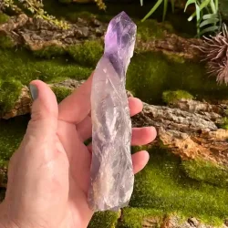 Smuk r ametyst krystalspids 15,5 x 3,8 cm til energi, healing og dekoration