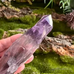 Smuk r ametyst krystalspids 15,5 x 3,8 cm til energi, healing og dekoration