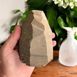 Smuk og unik druzy ametystklynge  609 g r krystal fra Uruguay 11 x 6,5 cm