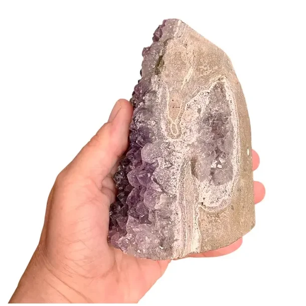 Smuk og unik druzy ametystklynge  761 g r krystal fra Uruguay 12 x 7,7 cm