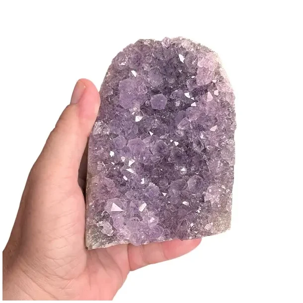 Smuk og unik druzy ametystklynge  827 g r krystal fra Uruguay 10,7 x 8 cm