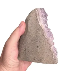 Smuk og unik druzy ametystklynge  827 g r krystal fra Uruguay 10,7 x 8 cm