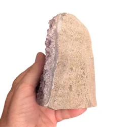 Smuk og unik druzy ametystklynge  827 g r krystal fra Uruguay 10,7 x 8 cm