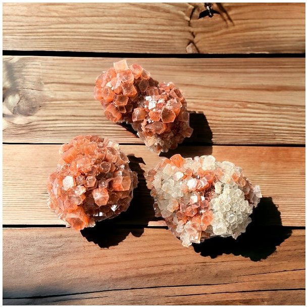 Aragonit klynger,  Ml 5-6 cm i dia.