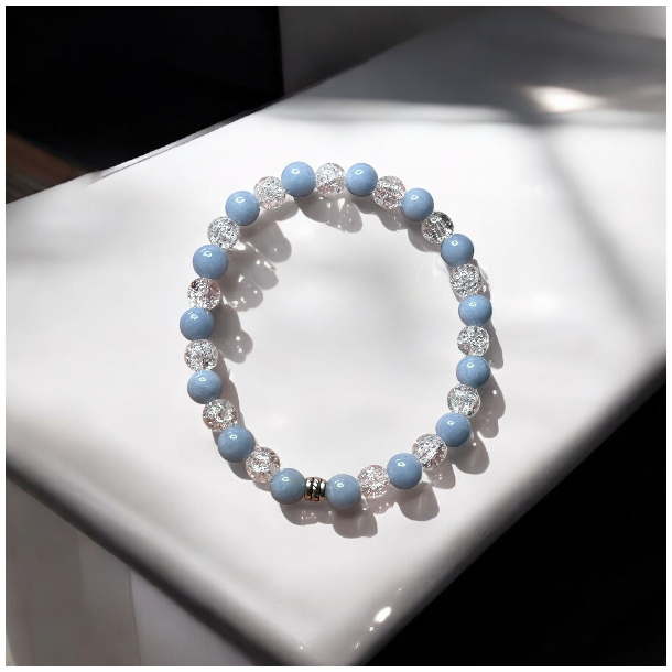 Hndlavet krystalarmbnd i Angelit og Krakeleret Bjergkrystal,  Ml 16 - 18 cm