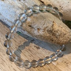 Krystal armb�nd | Lys r�gkvarts | 8 mm. stenperler | M�l 16 - 20 cm