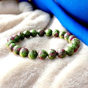 Krystal armb�nd | Rubin Zoisit | Stenperler 8 mm | M�l 16 - 18 cm