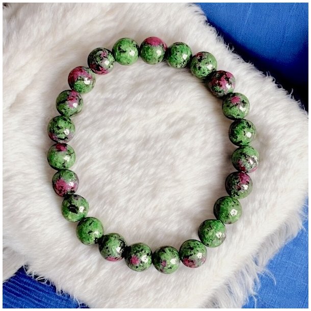 Krystal armb�nd | Rubin Zoisit | Stenperler 8 mm | M�l 16 - 18 cm