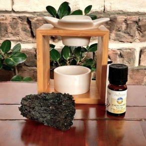 Aromalampe i Bambus med Plumeria Blomst� Skab Ro og Velv�re i Dit Hjem