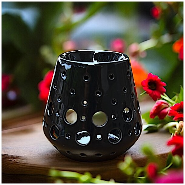 LOOB Aromalampe i Sort Keramik � 9x9 cm