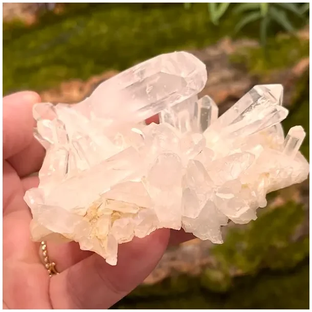 Smuk bjergkrystalklynge 8,3 x 6,8 cm - eksklusiv klar krystal af hj kvalitet 145g