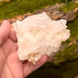 Smuk bjergkrystalklynge 8,3 x 6,8 cm - eksklusiv klar krystal af hj kvalitet 145g