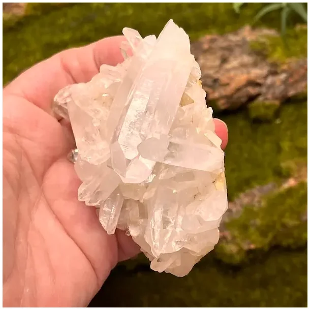 Smuk bjergkrystalklynge 8,3 x 6,8 cm - eksklusiv klar krystal af hj kvalitet 145g