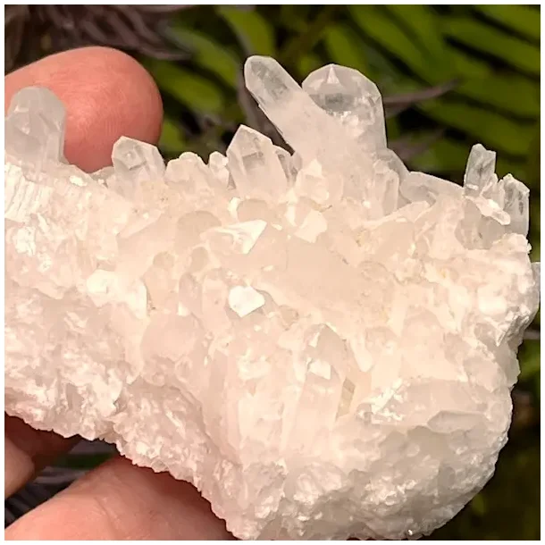 Smuk bjergkrystalklynge 8 x 4 cm - eksklusiv klar krystal af hj kvalitet 119 g