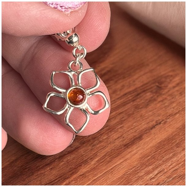 Amber Bloom Forslvede Blomsterreringe med gte Rav  2x2 cm, L 3 cm