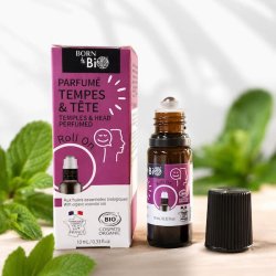 Professionelt produktbillede af Born to Bio Temples & Head Roll On med �ske og roll on flaske i naturligt milj�.