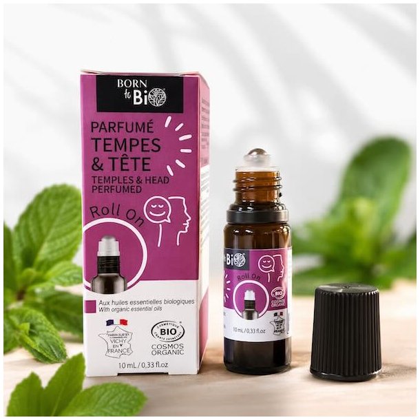 Professionelt produktbillede af Born to Bio Temples & Head Roll On med �ske og roll on flaske i naturligt milj�.