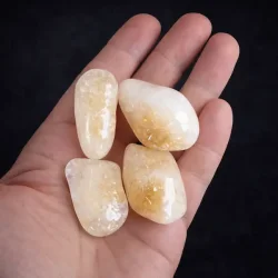 Br�ndt citrin lommesten,  M�l ca. 3 cm