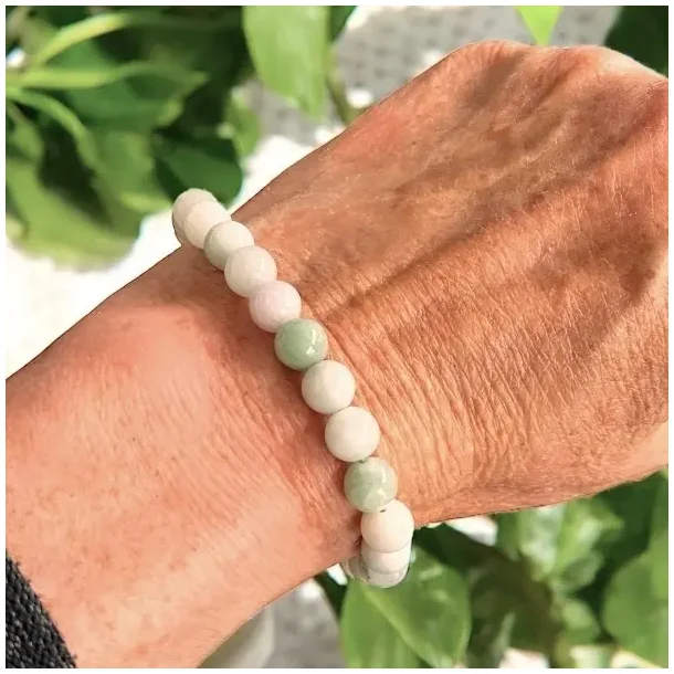 Burmesisk jadearmbnd 1618 cm  ro, held og spirituel beskyttelse i n sten