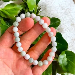 Burmesisk jadearmbnd 1618 cm  ro, held og spirituel beskyttelse i n sten