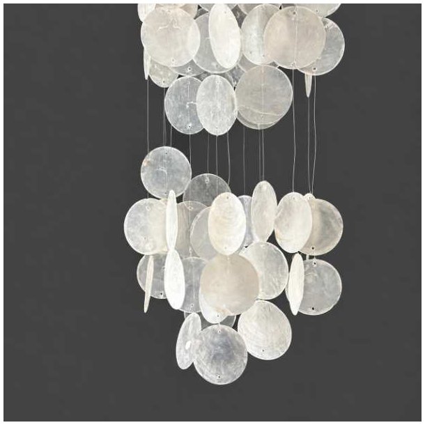 H�ndlavet vindspil med Capiz-skaller- boho hanger 60 cm
