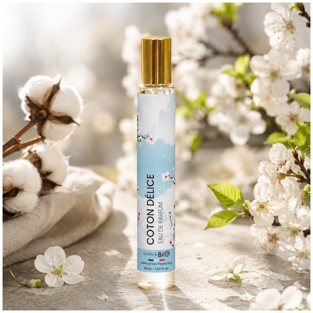 Coton D�lice Eau de Parfum 30 ml med bl�d botanisk baggrund, bomuld og hvide blomster &ndash; feminin fransk parfume med ren og elegant duft.