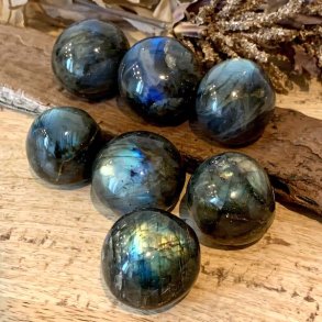 Labradorit lommesten, runde, M�l 2,5 - 3 cm