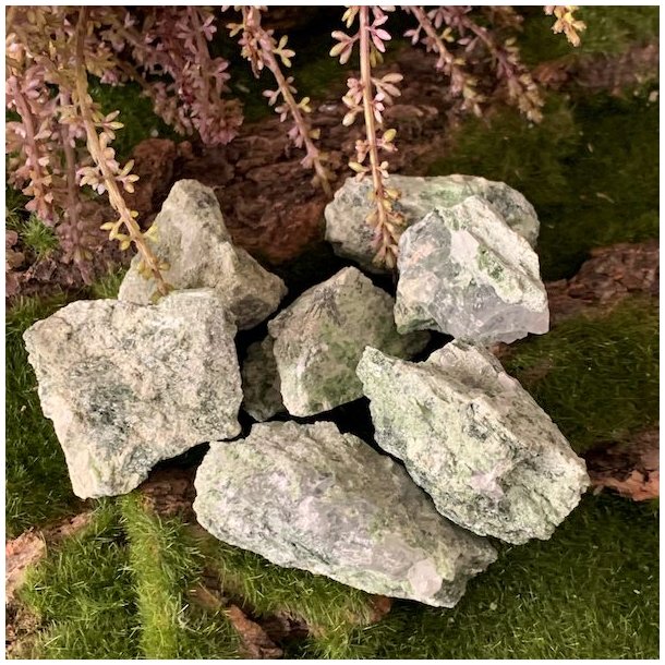 Diopsid r�, M�l 3 - 4 cm 