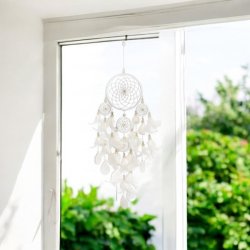 Hndlavet drmmefanger med capizskaller og fjer - 14 x 60 cm, for en beroligende atmosfre