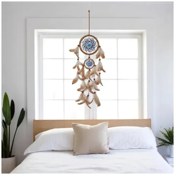 Hndlavet drmmefanger i lilla og turkis med natur ruskind - 12 cm i diameter og 55 cm lang