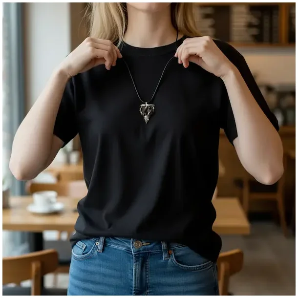 Elite Shungit Vedhng  3,1 x 2,4 cm med Vokset Sort Snre