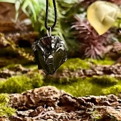 Elite Shungit Vedhng  2,6 x 2 cm med Vokset Sort Snre