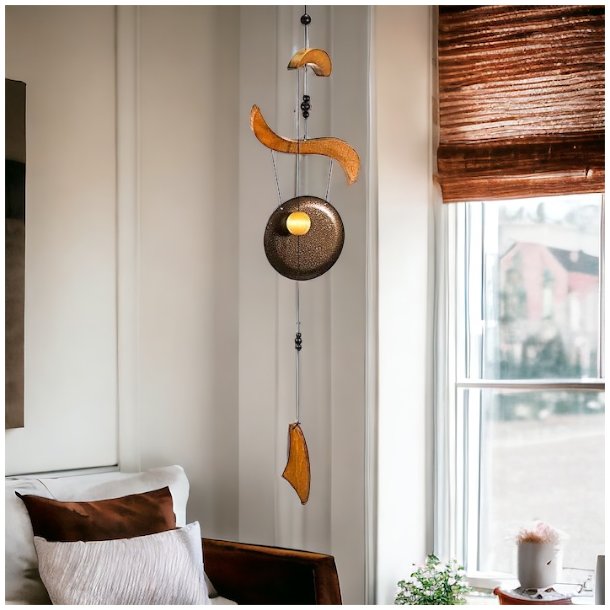 Feng shui hanger med klokke/gong