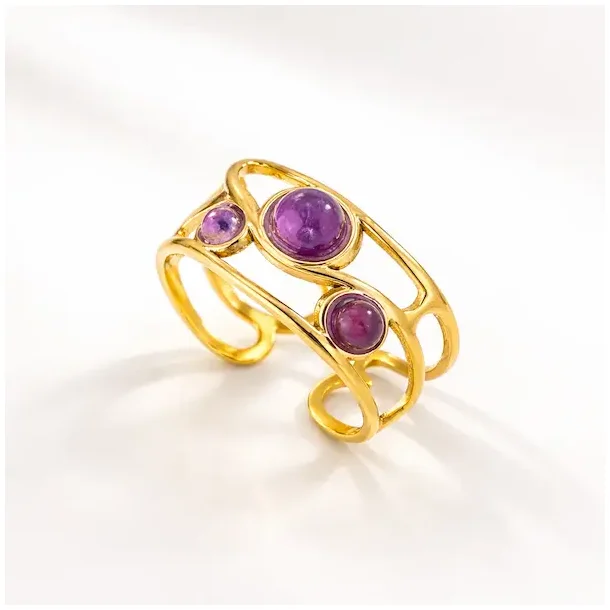 Forgyldt justerbar ametyst ring � spirituelt og elegant design med feminin energi