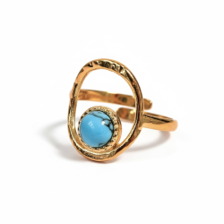 Forgyldt justerbar ring i st�l med rund bl� howlit og organisk cirkeldesign