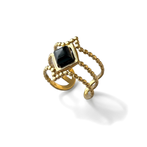 Eksklusiv spirituel forgyldt stlring med sort agat  justerbar og elegant