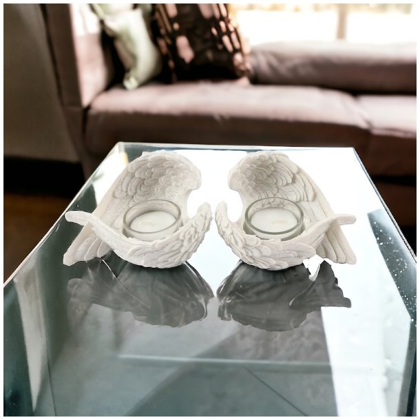 Fyrfadsstager med englevinger