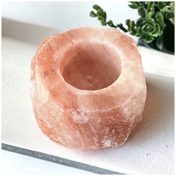 Himalaya salt krystal fyrfadsstager 7-9 cm  unik hndlavet belysning og ren atmosfre