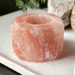 Himalaya salt krystal fyrfadsstager 7-9 cm  unik hndlavet belysning og ren atmosfre
