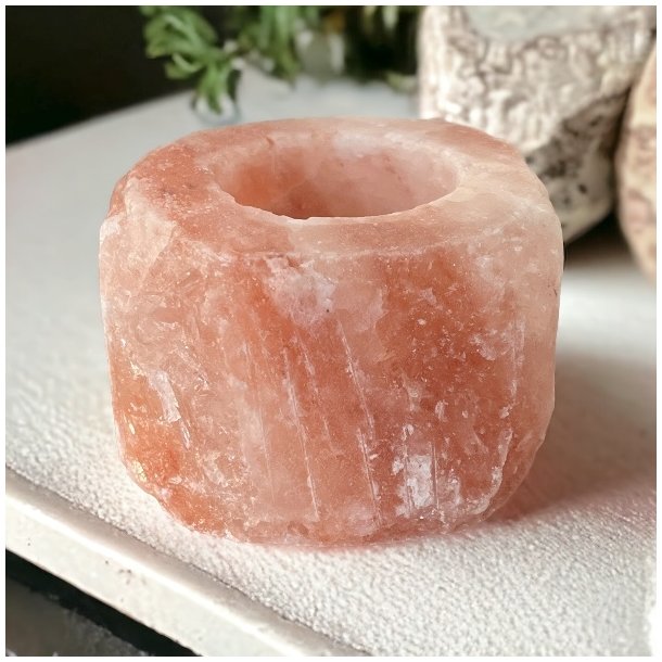 Himalaya salt krystal fyrfadsstager 7-9 cm � unik h�ndlavet belysning og ren atmosf�re