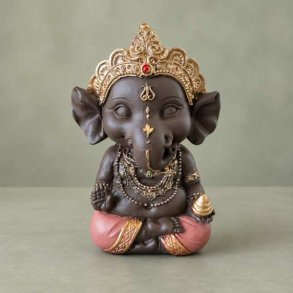 Lille pyntegenstand af den indiske elefantgud Ganesha &ndash; ideel som symbolsk gaveid� til en ny begyndelse. Man ser her figuren forfra.