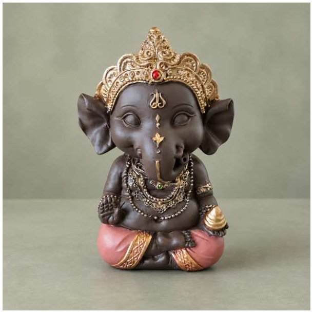Lille pyntegenstand af den indiske elefantgud Ganesha &ndash; ideel som symbolsk gaveid� til en ny begyndelse. Man ser her figuren forfra.