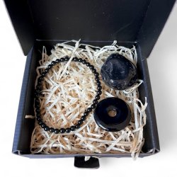 Gavest i sort onyx for beskyttelse m. krystalarmbnd, lommesten og donaut vedhng